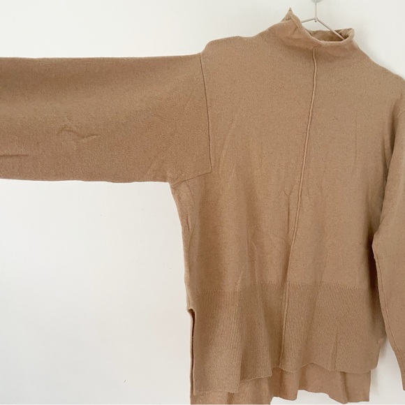 NWOT Gentle Herd cashmere and wool moc neck sweater in tan size M - Picture 3 of 10